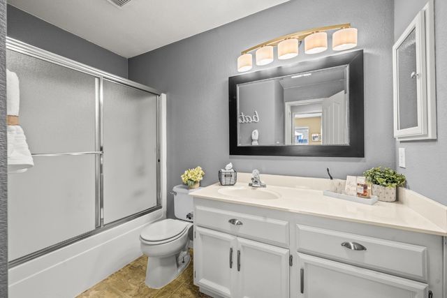 953 Carter St, Folsom, CA 95630