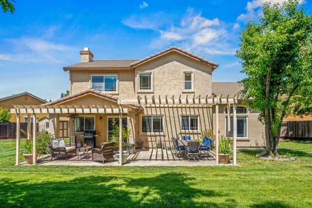 953 Carter St, Folsom, CA 95630