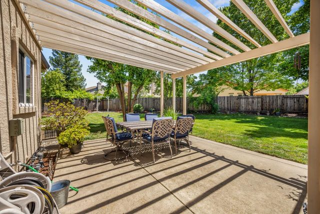 953 Carter St, Folsom, CA 95630
