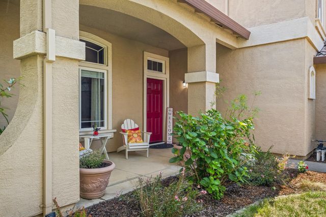 953 Carter St, Folsom, CA 95630