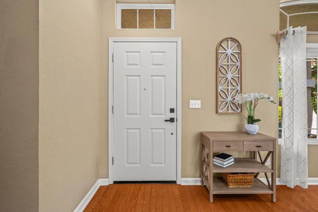 953 Carter St, Folsom, CA 95630