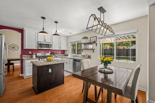 953 Carter St, Folsom, CA 95630