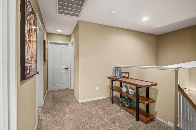 953 Carter St, Folsom, CA 95630