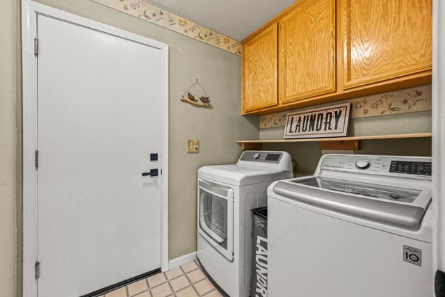 953 Carter St, Folsom, CA 95630