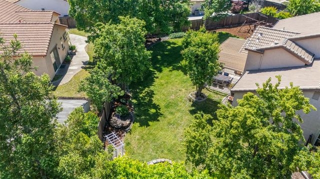 953 Carter St, Folsom, CA 95630