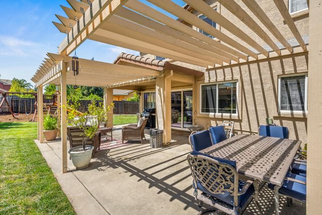 953 Carter St, Folsom, CA 95630