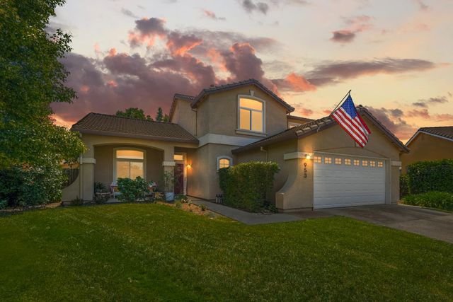 953 Carter St, Folsom, CA 95630