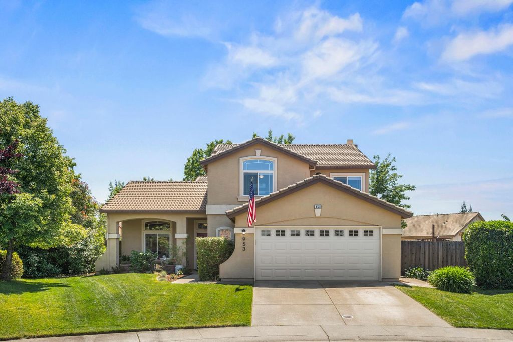953 Carter St, Folsom, CA 95630