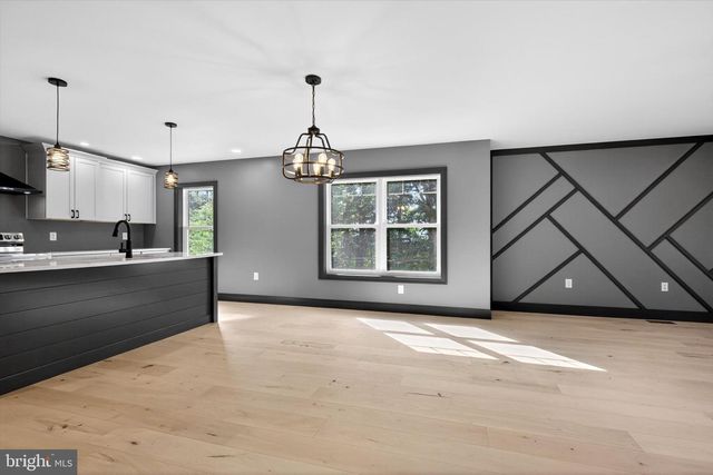 591 BELLE VISTA DR, Enola, PA 17025