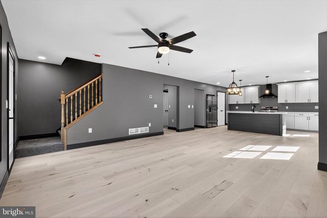 591 BELLE VISTA DR, Enola, PA 17025