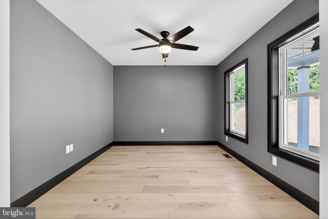 591 BELLE VISTA DR, Enola, PA 17025