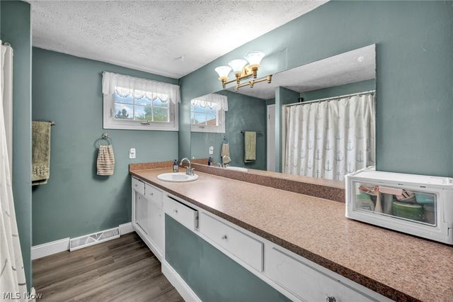 7850 E Linden Lane, Parma, OH 44130