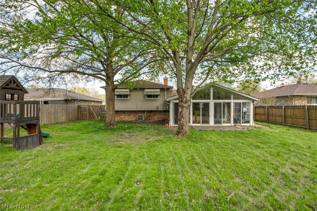 7850 E Linden Lane, Parma, OH 44130