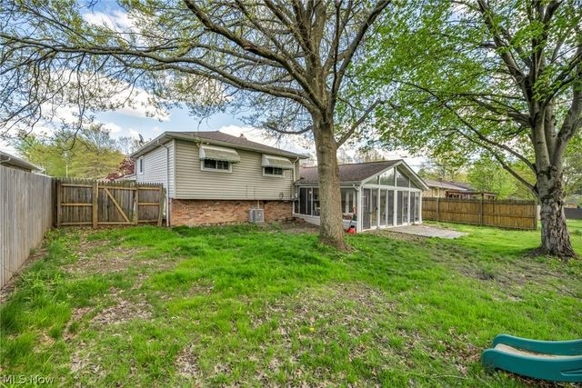 7850 E Linden Lane, Parma, OH 44130