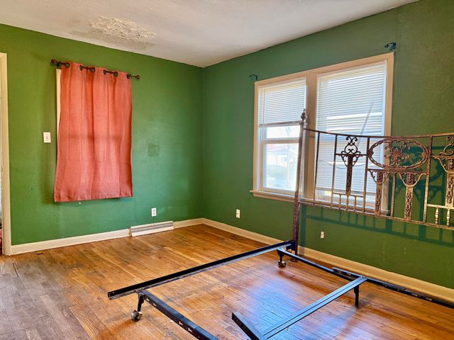 2822 E Cherry Street, Springfield, MO 65802