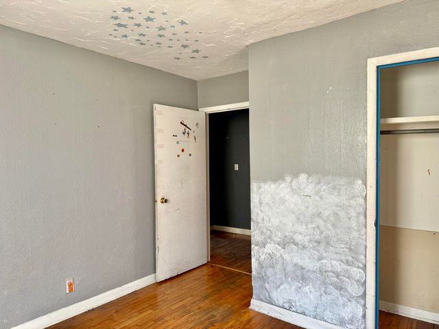 2822 E Cherry Street, Springfield, MO 65802