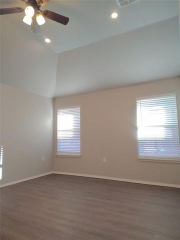 8404 Stonewood Drive, Oklahoma City, OK 73135