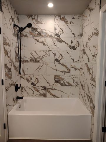 8404 Stonewood Drive, Oklahoma City, OK 73135