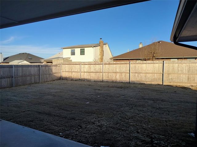 8404 Stonewood Drive, Oklahoma City, OK 73135