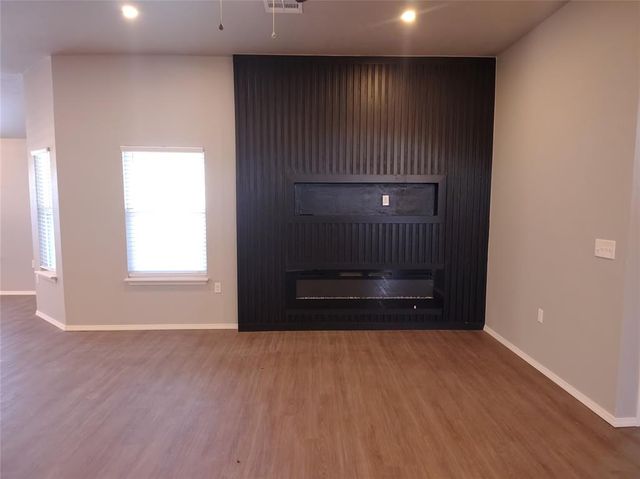 8404 Stonewood Drive, Oklahoma City, OK 73135