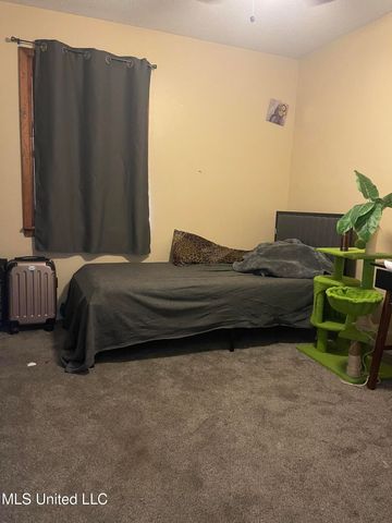 1827 Teakwood Drive, Jackson, MS 39212