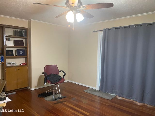 1827 Teakwood Drive, Jackson, MS 39212