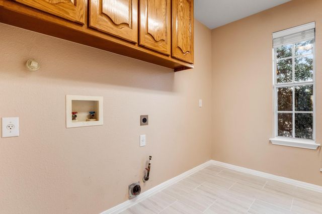 2919 Cashell Wood DR, Cedar Park, TX 78613