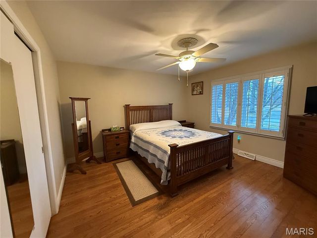 2304 Fontaine Drive, Alton, IL 62002