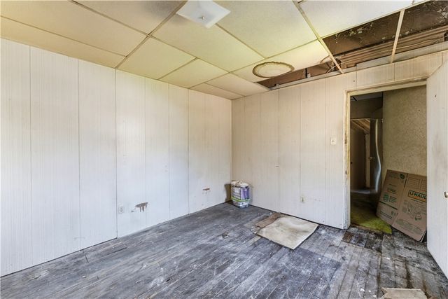 2102 N Charles St, Charles Street Valley, PA 15214