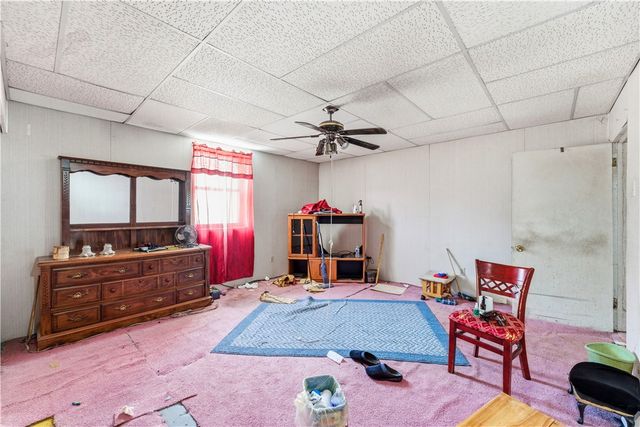 2102 N Charles St, Charles Street Valley, PA 15214