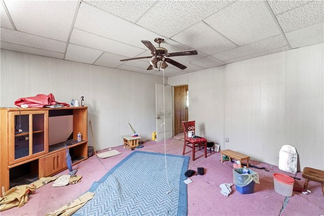 2102 N Charles St, Charles Street Valley, PA 15214
