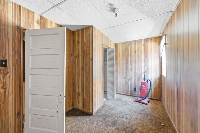 2102 N Charles St, Charles Street Valley, PA 15214