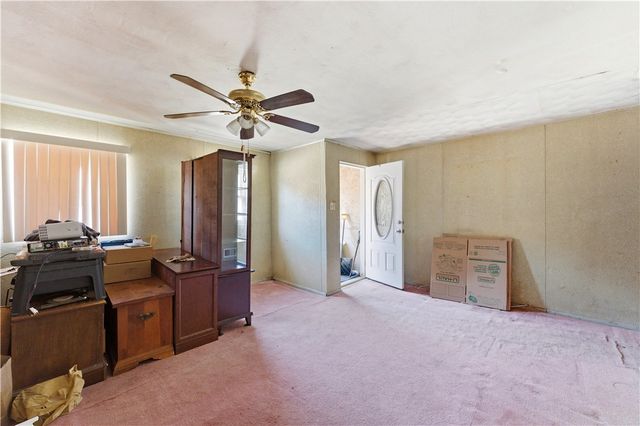 2102 N Charles St, Charles Street Valley, PA 15214