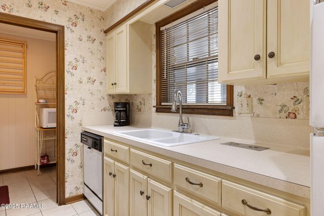 806 Dulles Drive, Lafayette, LA 70506