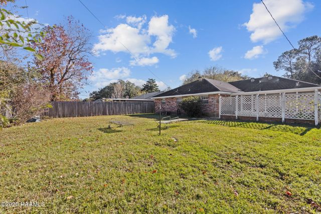 806 Dulles Drive, Lafayette, LA 70506