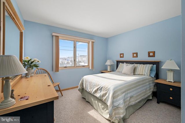 25 W BAYBERRY DR, Long Beach Township, NJ 08008