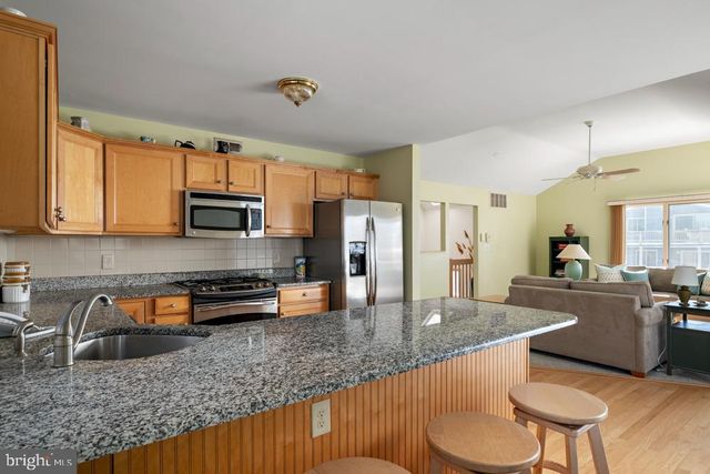 25 W BAYBERRY DR, Long Beach Township, NJ 08008