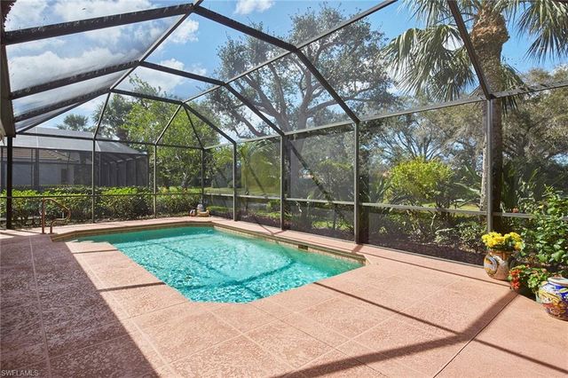 9301 Troon Lakes DR, Naples, FL 34109