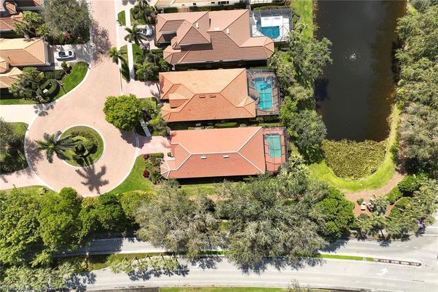 9301 Troon Lakes DR, Naples, FL 34109