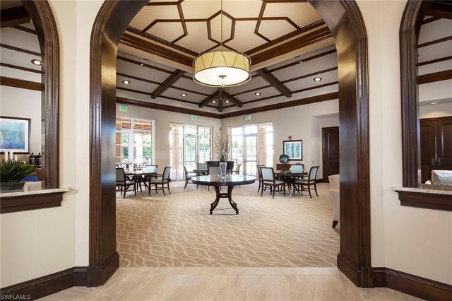 9301 Troon Lakes DR, Naples, FL 34109