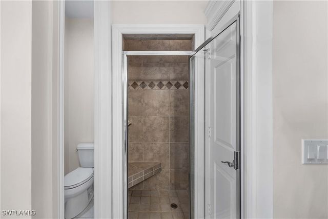 691 92nd AVE N, Naples, FL 34108