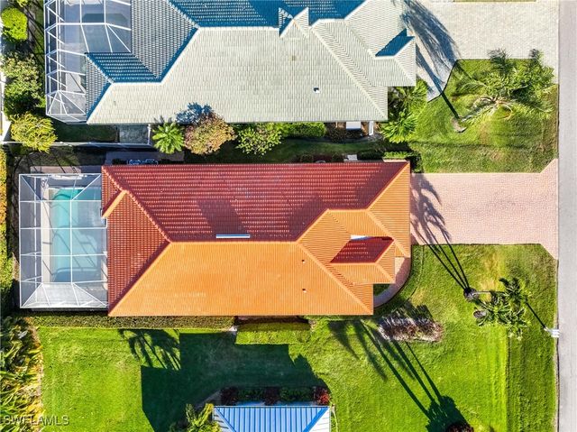 691 92nd AVE N, Naples, FL 34108