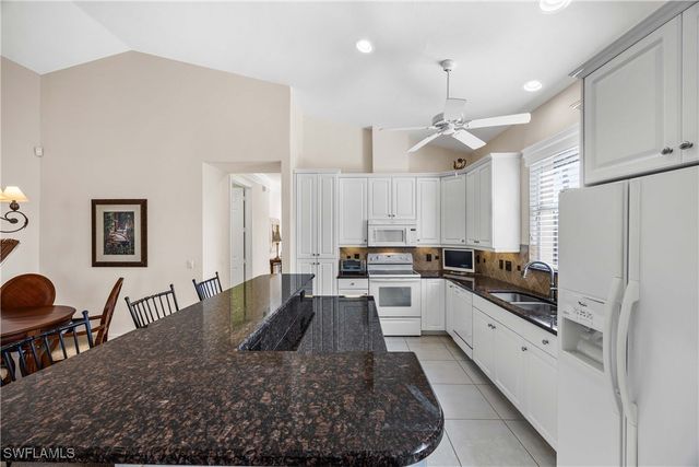 691 92nd AVE N, Naples, FL 34108