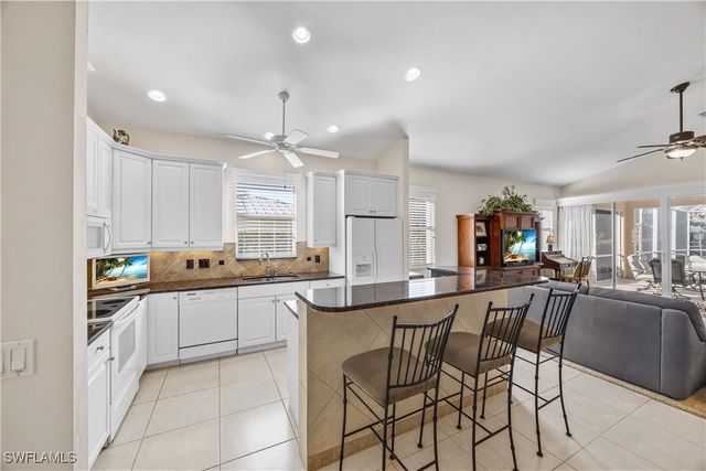 691 92nd AVE N, Naples, FL 34108