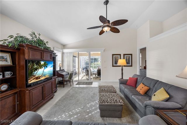 691 92nd AVE N, Naples, FL 34108