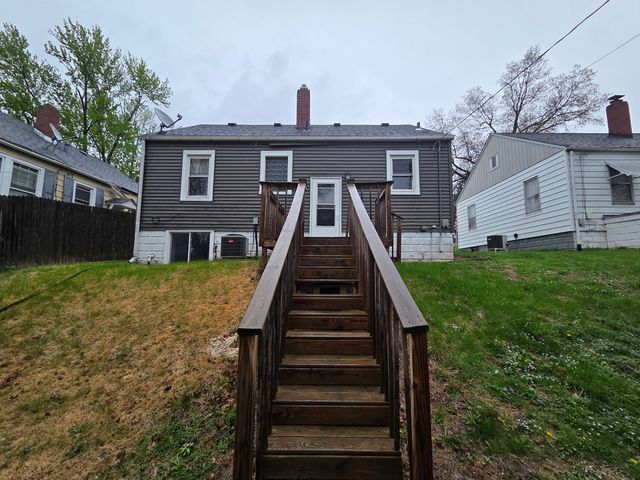 3304 12th Street, Rock Island, IL 61201