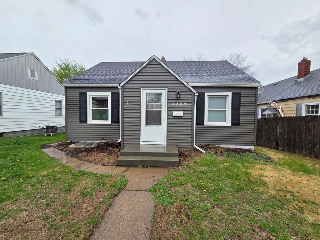 3304 12th Street, Rock Island, IL 61201