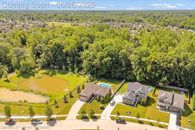 27099 Celtic Drive, Flat Rock, MI 48134