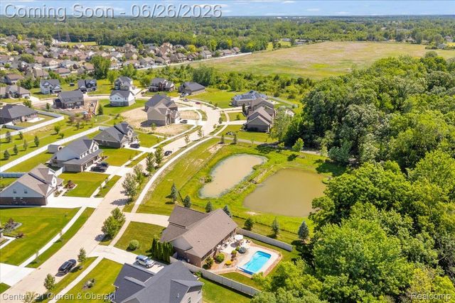 27099 Celtic Drive, Flat Rock, MI 48134