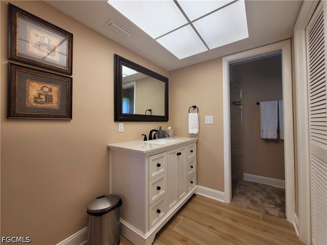 4815 Sorrento CT, Cape Coral, FL 33904